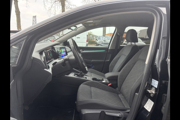 Volkswagen Golf 1.5 TSI Style | Trekhaak | Sfeerverlichting | Stoel & Stuurverwarming | Adaptieve Cruise