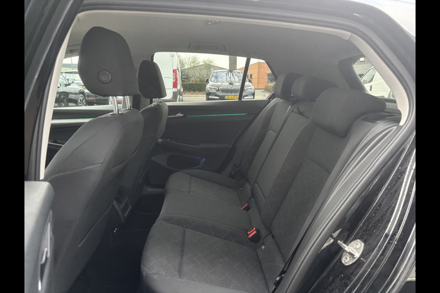 Volkswagen Golf 1.5 TSI Style | Trekhaak | Sfeerverlichting | Stoel & Stuurverwarming | Adaptieve Cruise