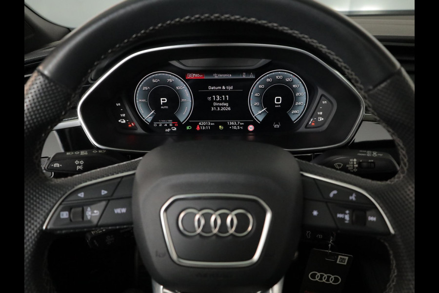 Audi Q3 Sportback 45 TFSI e S Edition 245 pk S-tronic | Navigatie | Panoramadak | Parkeersensoren | Achteruitrijcamera | Adaptieve cruise control | Lichtmetalen velgen 20" |