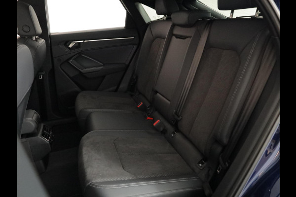 Audi Q3 Sportback 45 TFSI e S Edition 245 pk S-tronic | Navigatie | Panoramadak | Parkeersensoren | Achteruitrijcamera | Adaptieve cruise control | Lichtmetalen velgen 20" |