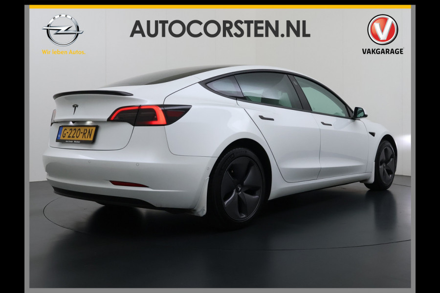 Tesla Model 3 SR+ 325PK AutoPilot Ivory-Leder Pano-Dak Adaptive Cruise Lmv 18" Camera's Elektr.-Stuur+Stoelen+Spiegels+Geheugen+Easy-Entry+Ver Ecc Navi Led DAB Voorverwarmen interieur via App Keyless One-Pedal-Drive 1e Eigenaar Origineel Nederlandse Auto 1.584kg