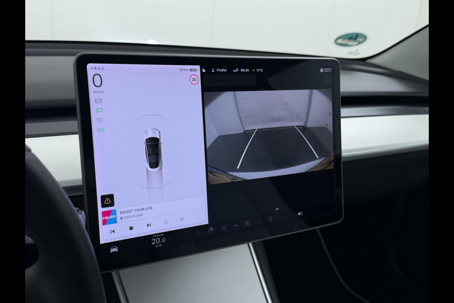 Tesla Model 3 SR+ 325PK AutoPilot Ivory-Leder Pano-Dak Adaptive Cruise Lmv 18" Camera's Elektr.-Stuur+Stoelen+Spiegels+Geheugen+Easy-Entry+Ver Ecc Navi Led DAB Voorverwarmen interieur via App Keyless One-Pedal-Drive 1e Eigenaar Origineel Nederlandse Auto 1.584kg