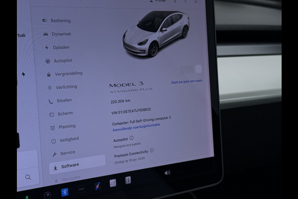 Tesla Model 3 SR+ 325PK AutoPilot Ivory-Leder Pano-Dak Adaptive Cruise Lmv 18" Camera's Elektr.-Stuur+Stoelen+Spiegels+Geheugen+Easy-Entry+Ver Ecc Navi Led DAB Voorverwarmen interieur via App Keyless One-Pedal-Drive 1e Eigenaar Origineel Nederlandse Auto 1.584kg