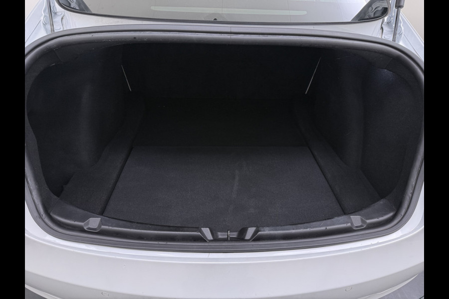 Tesla Model 3 SR+ 325PK AutoPilot Ivory-Leder Pano-Dak Adaptive Cruise Lmv 18" Camera's Elektr.-Stuur+Stoelen+Spiegels+Geheugen+Easy-Entry+Ver Ecc Navi Led DAB Voorverwarmen interieur via App Keyless One-Pedal-Drive 1e Eigenaar Origineel Nederlandse Auto 1.584kg