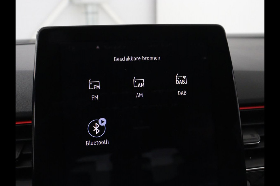 Renault Arkana 1.6 E-Tech Hybrid 145 R.S. Line | Leder/Alcantara | Stoelverwarming | Trekhaak | Adaptive cruise | Camera | Carplay | Keyless | Park Assist | Full LED | Navigatie