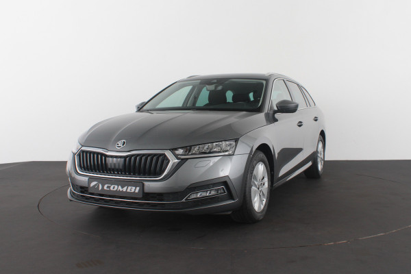 Škoda Octavia Combi 1.0 TSI Ambition > Camera/Trekhaak/Sfeerverlichting/Stoelverwarming..