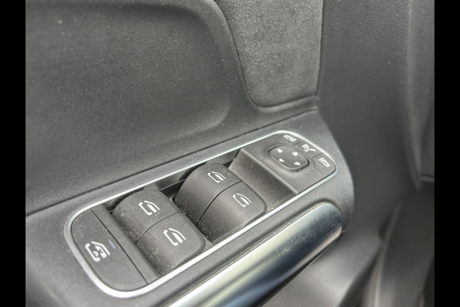 Mercedes-Benz B-Klasse 200 Business Solution AMG | Automaat | Pano | Sfeerverlichting | Elektrische Stoelen