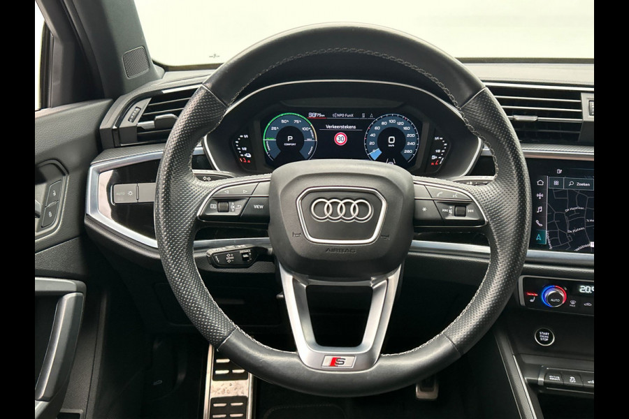 Audi Q3 45 TFSI | 2x S-Line | Adapt.Cruise/Control | 19'' Velgen | Stoelverwarming | Keyless