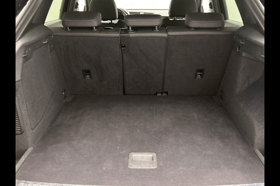 Audi Q3 45 TFSI | 2x S-Line | Adapt.Cruise/Control | 19'' Velgen | Stoelverwarming | Keyless