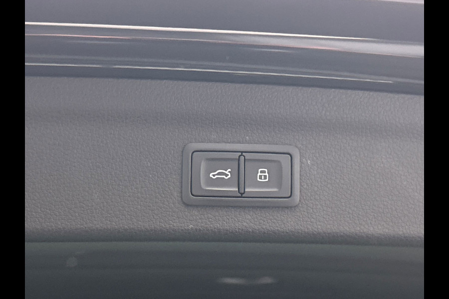 Audi Q3 45 TFSI | 2x S-Line | Adapt.Cruise/Control | 19'' Velgen | Stoelverwarming | Keyless