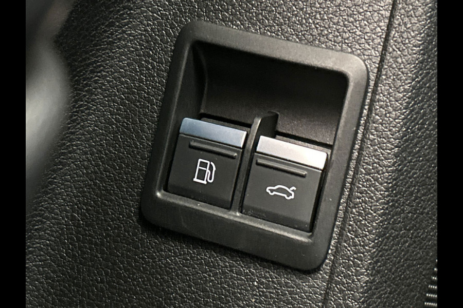 Audi Q3 45 TFSI | 2x S-Line | Adapt.Cruise/Control | 19'' Velgen | Stoelverwarming | Keyless