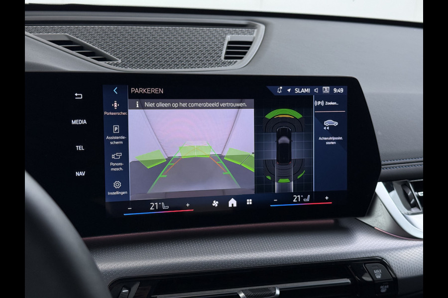 BMW iX1 eDrive20 67kWh M-Sport-Pro Leder/Alcantara Premium 19" LED Connected-Pro Warmtepomp Camera Navi Ecc Pdc 100% SOH Apple Carplay A Standverwarming/koeling Zwarte-Hemel Drive-Assist Elek.Achterklep Lmv Led Isofix DAB Keyless Wifi 1e Eigenaar Origineel Nederlandse Auto Zeer compleet!