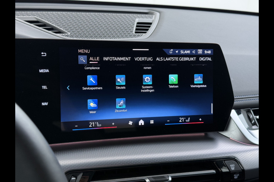 BMW iX1 eDrive20 67kWh M-Sport-Pro Leder/Alcantara Premium 19" LED Connected-Pro Warmtepomp Camera Navi Ecc Pdc 100% SOH Apple Carplay A Standverwarming/koeling Zwarte-Hemel Drive-Assist Elek.Achterklep Lmv Led Isofix DAB Keyless Wifi 1e Eigenaar Origineel Nederlandse Auto Zeer compleet!