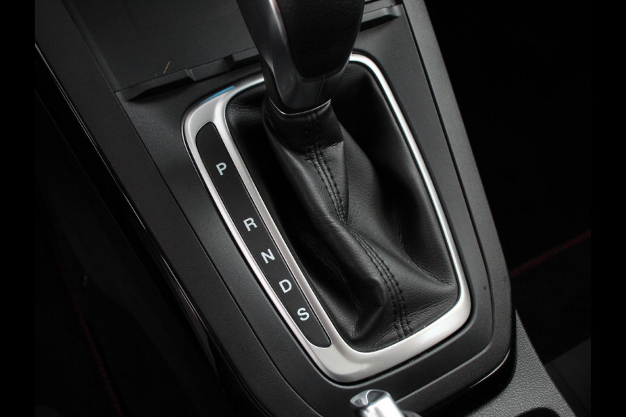 Ford Puma 1.0 EcoBoost Hybrid ST-Line X Climate control | Navigatie | Parkeersensoren | Camera | Adaptieve cruise control | LED | Panoramadak | Digitail cockpit | Apple Carplay/ Android Auto