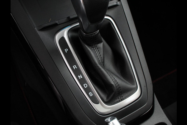 Ford Puma 1.0 EcoBoost Hybrid ST-Line X Climate control | Navigatie | Parkeersensoren | Camera | Adaptieve cruise control | LED | Panoramadak | Digitail cockpit | Apple Carplay/ Android Auto