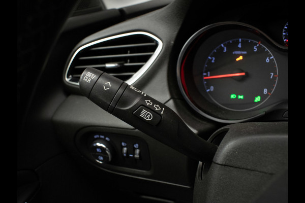 Opel Grandland X 1.2 Turbo Innovation Sport (APPLE CARPLAY,NAVI,CAMERA,CLIMATE,CRUISE,LED,GETINT,TREKHAAK,SPORTSTOELEN,LM VELGEN)