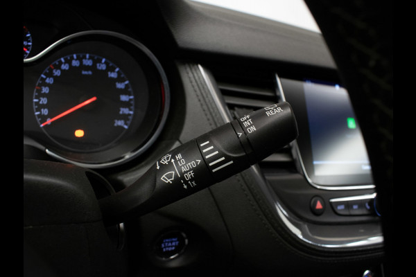 Opel Grandland X 1.2 Turbo Innovation Sport (APPLE CARPLAY,NAVI,CAMERA,CLIMATE,CRUISE,LED,GETINT,TREKHAAK,SPORTSTOELEN,LM VELGEN)