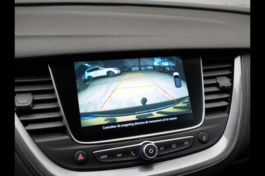 Opel Grandland X 1.2 Turbo Innovation Sport (APPLE CARPLAY,NAVI,CAMERA,CLIMATE,CRUISE,LED,GETINT,TREKHAAK,SPORTSTOELEN,LM VELGEN)