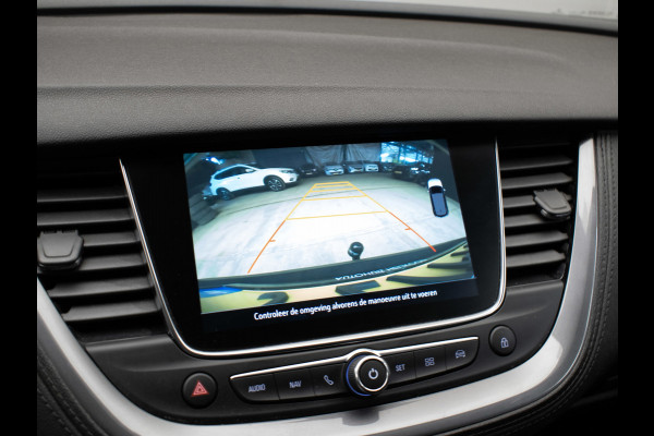 Opel Grandland X 1.2 Turbo Innovation Sport (APPLE CARPLAY,NAVI,CAMERA,CLIMATE,CRUISE,LED,GETINT,TREKHAAK,SPORTSTOELEN,LM VELGEN)