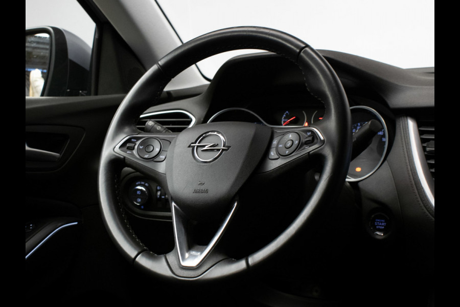 Opel Grandland X 1.2 Turbo Innovation Sport (APPLE CARPLAY,NAVI,CAMERA,CLIMATE,CRUISE,LED,GETINT,TREKHAAK,SPORTSTOELEN,LM VELGEN)