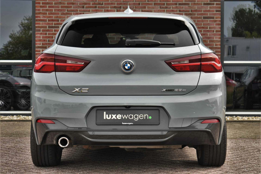 BMW X2 xDrive25e M-Sport Pano M-zetels Camera El-klep 19inch