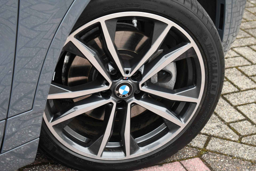 BMW X2 xDrive25e M-Sport Pano M-zetels Camera El-klep 19inch