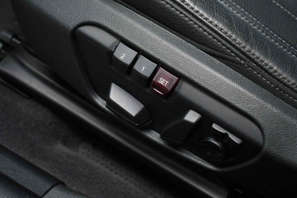 BMW X2 xDrive25e M-Sport Pano M-zetels Camera El-klep 19inch