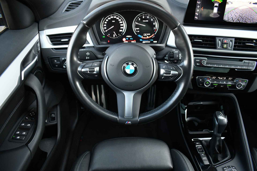 BMW X2 xDrive25e M-Sport Pano M-zetels Camera El-klep 19inch