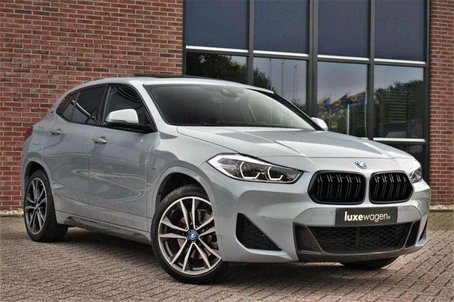 BMW X2 xDrive25e M-Sport Pano M-zetels Camera El-klep 19inch