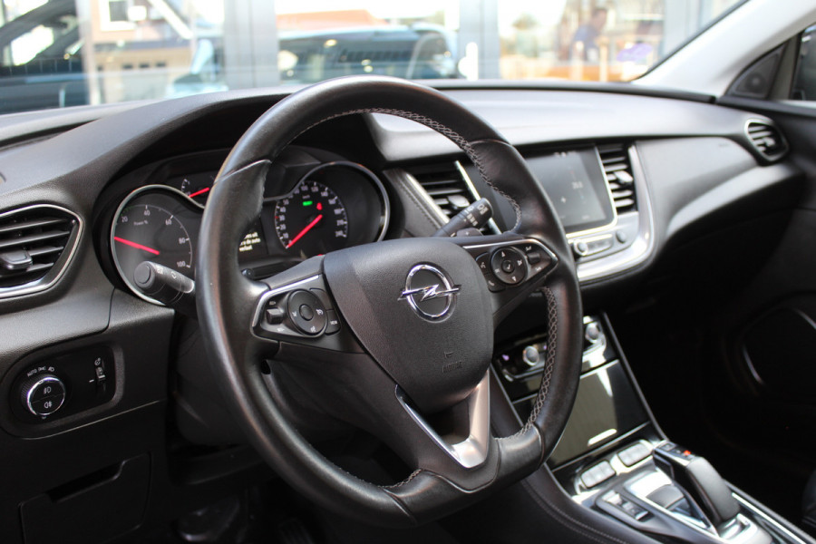 Opel Grandland X 1.6 Turbo Hybrid Innovation | Stoelverwarming - Verkoeling | Panoramadak | Leder | Rondomzicht camera