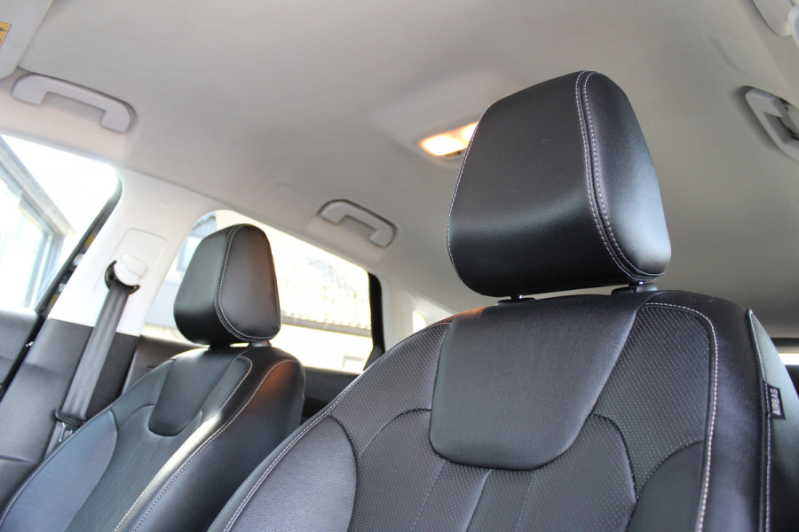 Opel Grandland X 1.6 Turbo Hybrid Innovation | Stoelverwarming - Verkoeling | Panoramadak | Leder | Rondomzicht camera