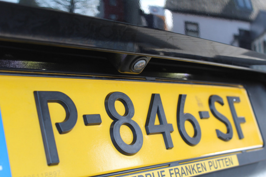 Opel Grandland X 1.6 Turbo Hybrid Innovation | Stoelverwarming - Verkoeling | Panoramadak | Leder | Rondomzicht camera