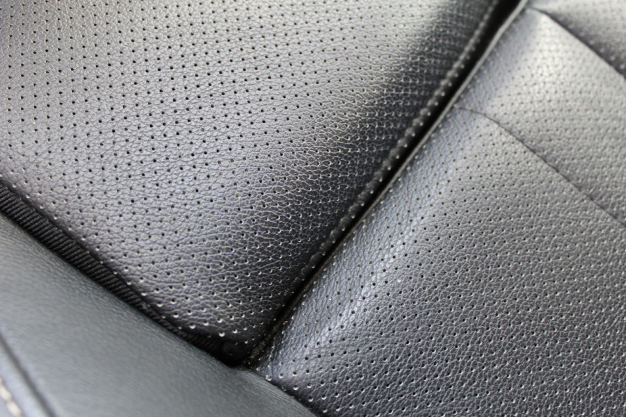 Opel Grandland X 1.6 Turbo Hybrid Innovation | Stoelverwarming - Verkoeling | Panoramadak | Leder | Rondomzicht camera