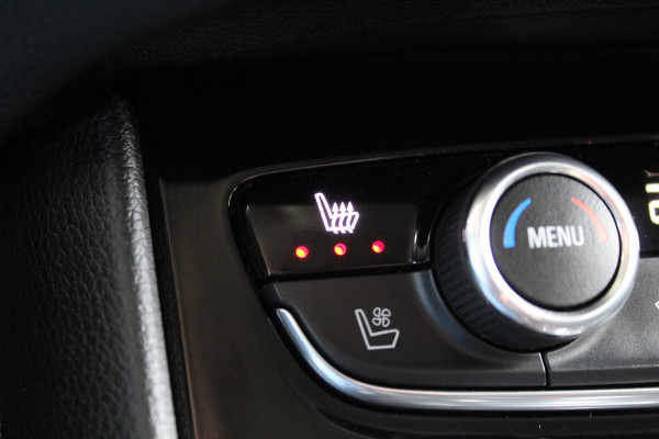Opel Grandland X 1.6 Turbo Hybrid Innovation | Stoelverwarming - Verkoeling | Panoramadak | Leder | Rondomzicht camera