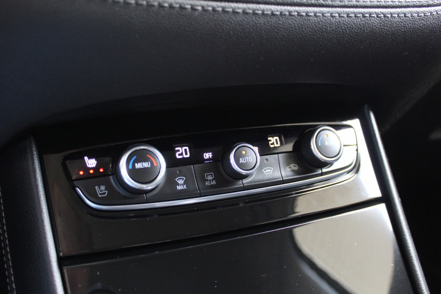 Opel Grandland X 1.6 Turbo Hybrid Innovation | Stoelverwarming - Verkoeling | Panoramadak | Leder | Rondomzicht camera