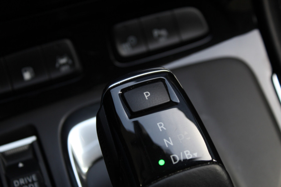 Opel Grandland X 1.6 Turbo Hybrid Innovation | Stoelverwarming - Verkoeling | Panoramadak | Leder | Rondomzicht camera