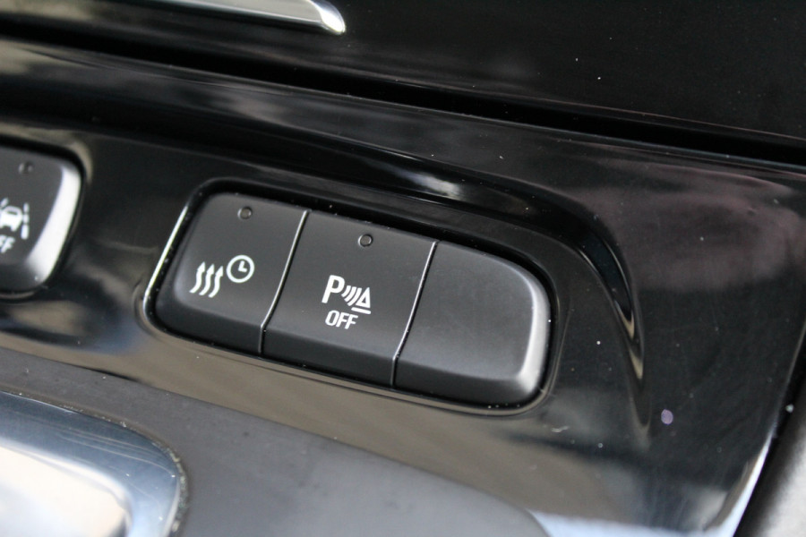 Opel Grandland X 1.6 Turbo Hybrid Innovation | Stoelverwarming - Verkoeling | Panoramadak | Leder | Rondomzicht camera