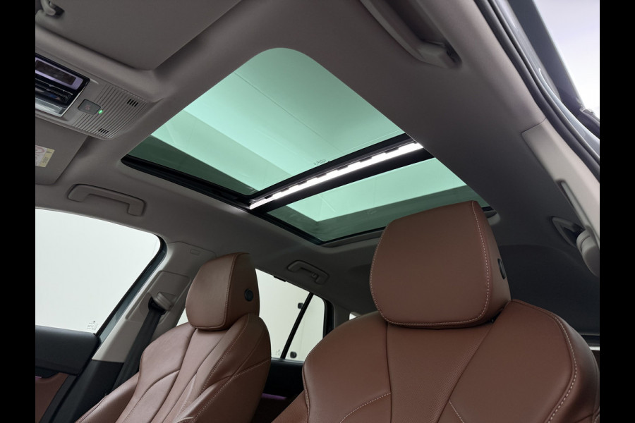 Škoda ENYAQ iV 80 Leer Pano-Dak/SchuifDak SOH 93% Trekhaak Camera Navi Ecc Apple Carplay Android Auto Pdc Cruise Control Privacy Glas Led DAB Stuur+Stoel+a-Bankverwarmd Elek.Achterklep Lane Assist Keyless Luxus 1e Eigenaar Origineel Nederlandse Auto Dealeronderhouden 1.000kg Trekvermogen