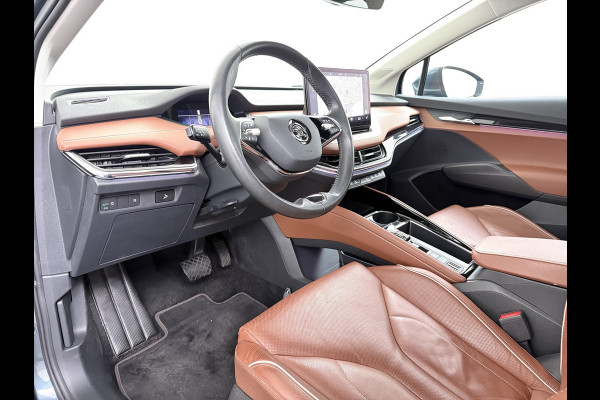 Škoda ENYAQ iV 80 Leer Pano-Dak/SchuifDak SOH 93% Trekhaak Camera Navi Ecc Apple Carplay Android Auto Pdc Cruise Control Privacy Glas Led DAB Stuur+Stoel+a-Bankverwarmd Elek.Achterklep Lane Assist Keyless Luxus 1e Eigenaar Origineel Nederlandse Auto Dealeronderhouden 1.000kg Trekvermogen