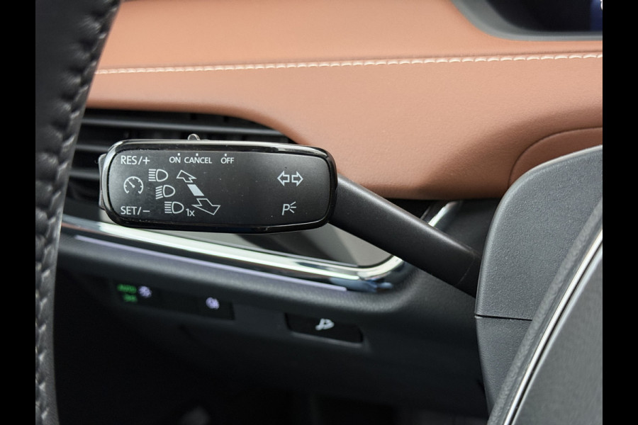 Škoda ENYAQ iV 80 Leer Pano-Dak/SchuifDak SOH 93% Trekhaak Camera Navi Ecc Apple Carplay Android Auto Pdc Cruise Control Privacy Glas Led DAB Stuur+Stoel+a-Bankverwarmd Elek.Achterklep Lane Assist Keyless Luxus 1e Eigenaar Origineel Nederlandse Auto Dealeronderhouden 1.000kg Trekvermogen