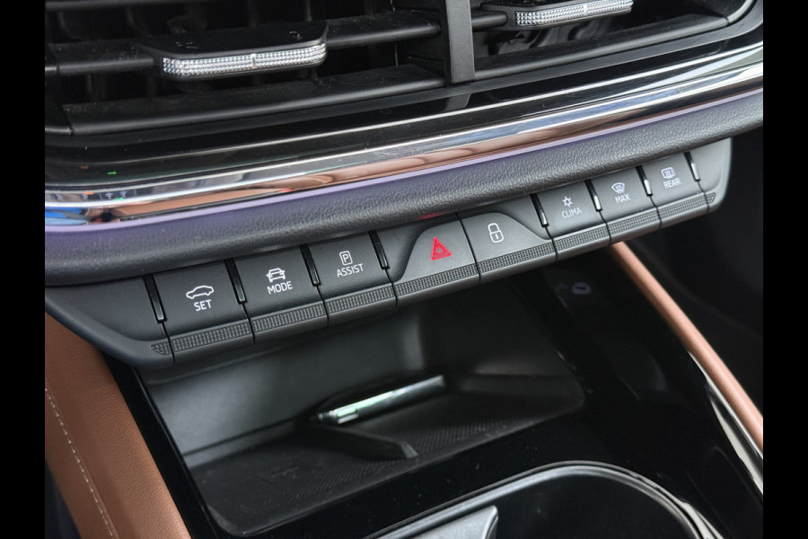 Škoda ENYAQ iV 80 Leer Pano-Dak/SchuifDak SOH 93% Trekhaak Camera Navi Ecc Apple Carplay Android Auto Pdc Cruise Control Privacy Glas Led DAB Stuur+Stoel+a-Bankverwarmd Elek.Achterklep Lane Assist Keyless Luxus 1e Eigenaar Origineel Nederlandse Auto Dealeronderhouden 1.000kg Trekvermogen