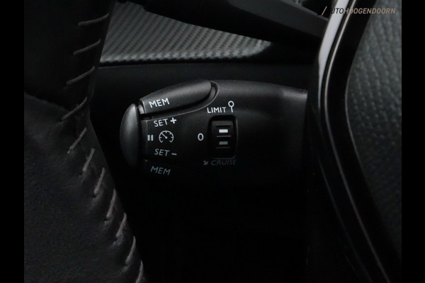 Peugeot 208 1.2 PureTech Active Pack Luxe (APPLE CARPLAY,LED,SPORTSTOELEN,CLIMATE,CRUISE,PARKEERSENSOREN,LM-VELGEN,TOPCONDITIE)