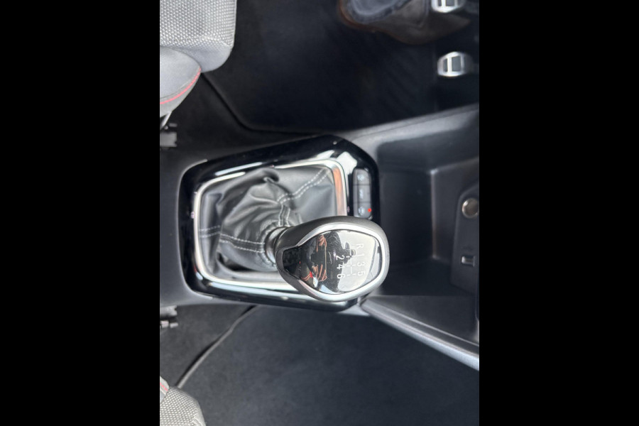 Opel Corsa 1.2 GS Line 102pk 5 deurs | Zwarte velgen | LED Koplampen | Airco | Cruise control | Apple Carplay | Android Auto