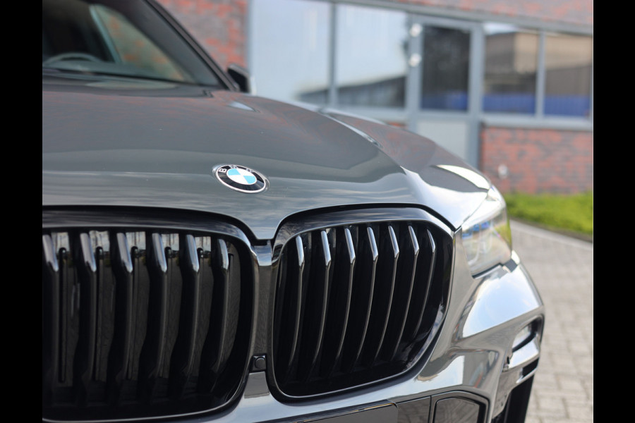 BMW X5 45e xDrive | Pano - Trekhaak - Bowers&Wilkins