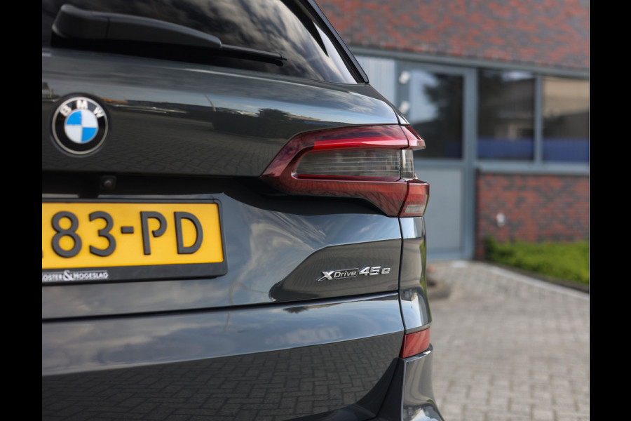 BMW X5 45e xDrive | Pano - Trekhaak - Bowers&Wilkins