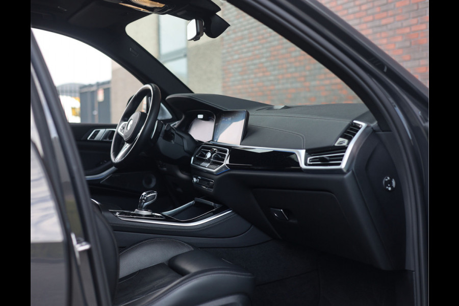 BMW X5 45e xDrive | Pano - Trekhaak - Bowers&Wilkins