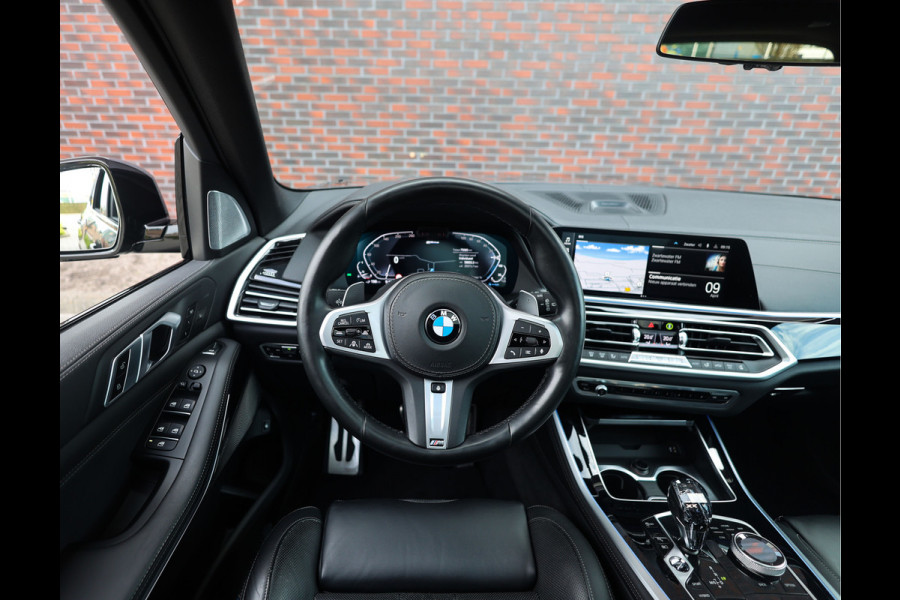 BMW X5 45e xDrive | Pano - Trekhaak - Bowers&Wilkins