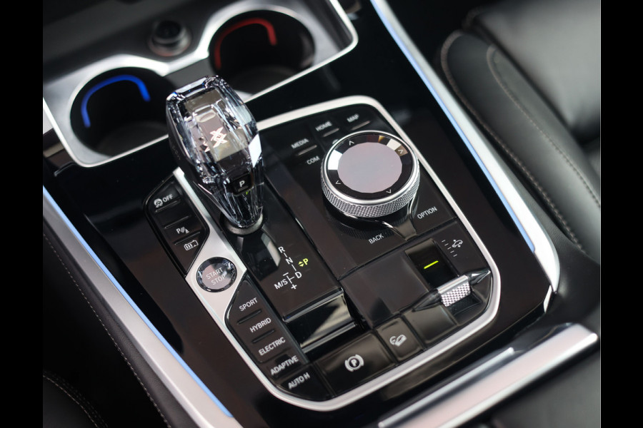 BMW X5 45e xDrive | Pano - Trekhaak - Bowers&Wilkins