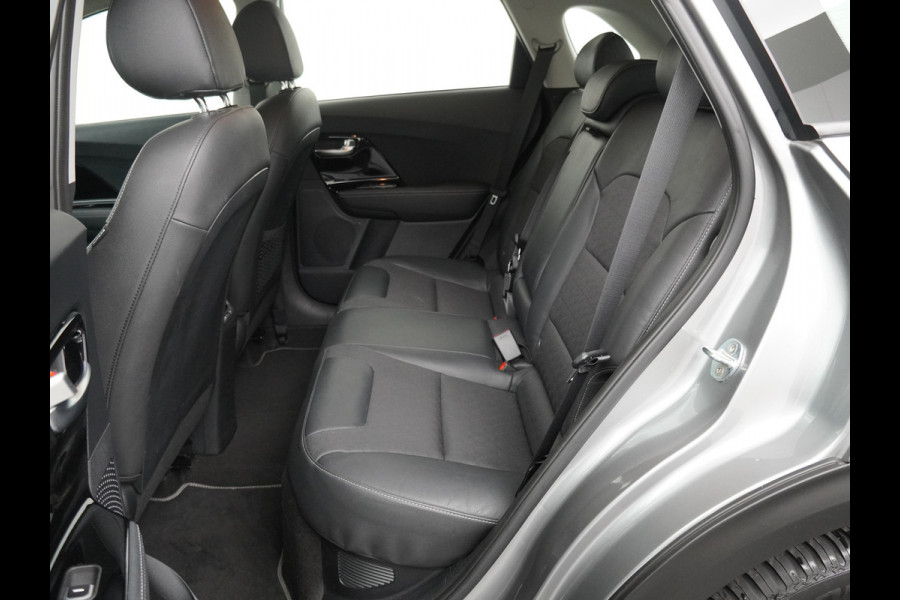 Kia Niro 1.6 GDi Hybrid DynamicLine - Navigatie - Adaptief Cruise Control - Lichtmetalen Velgen - Climate Control - Fabrieksgarantie Tot 2027