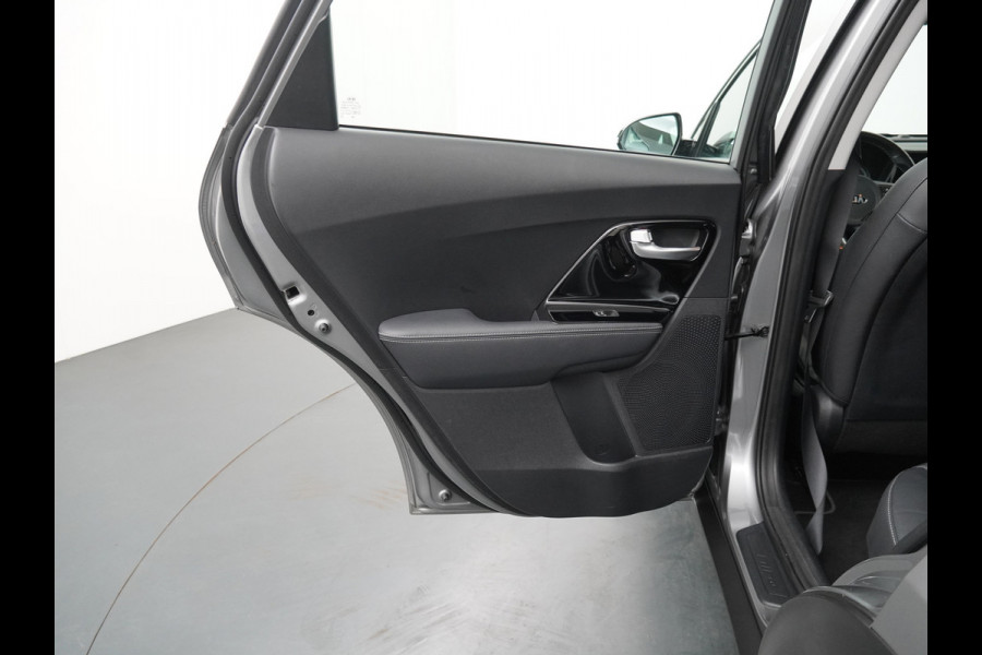 Kia Niro 1.6 GDi Hybrid DynamicLine - Navigatie - Adaptief Cruise Control - Lichtmetalen Velgen - Climate Control - Fabrieksgarantie Tot 2027